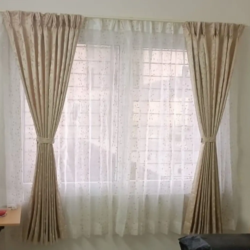 Dragon Mart Curtains