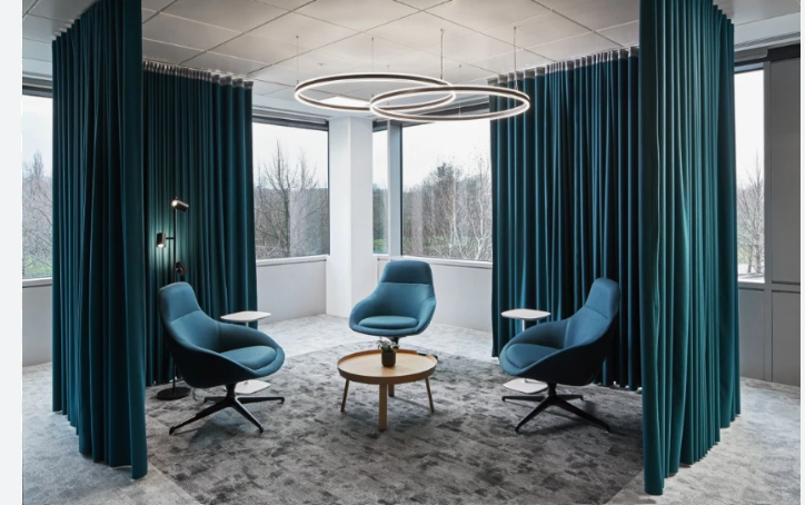 Best Office Curtains for Dubai Workspaces Best Office Curtains for Dubai Workspaces